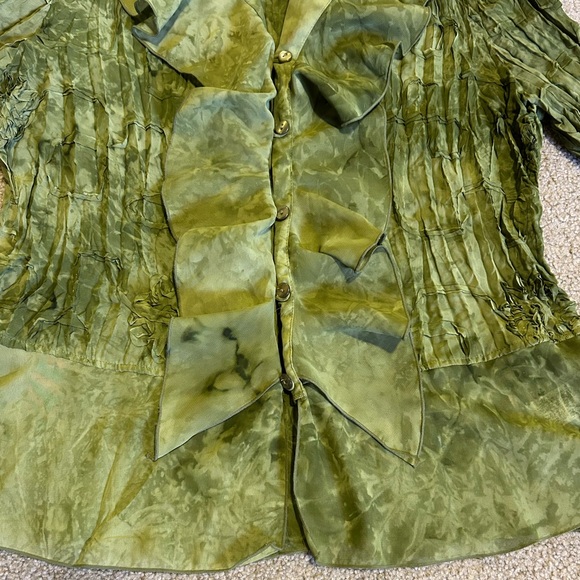 M Ruffle Blouse - Picture 7 of 9